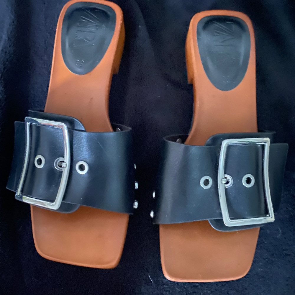 Zara sandal/slides